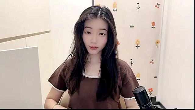 Rosalind xixi online show from October 20, 2025, 2:46 am