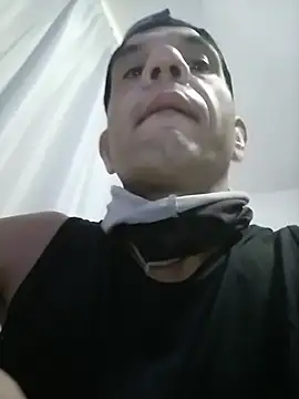 mexhotbi online show from March 3, 2026, 8:27 pm