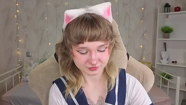 Snapshot of Tori_Cutie chatting on May 21, 2026, 12:08 am Tori Cutie online show from May 21, 2026, 12:08 am