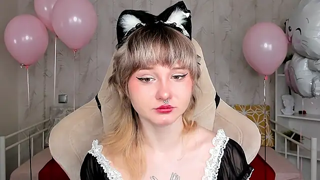 Snapshot of Tori_Cutie chatting on April 1, 2026, 12:13 am Tori Cutie online show from April 1, 2026, 12:13 am