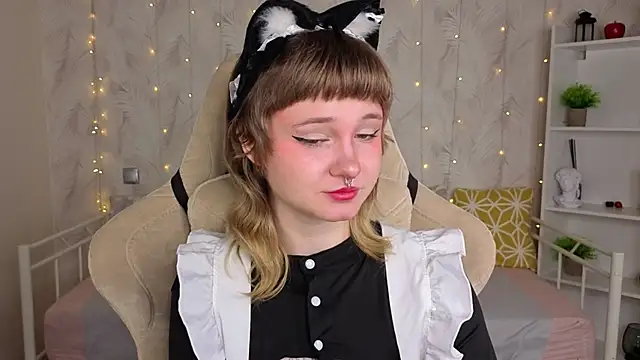 Snapshot of Tori_Cutie chatting on May 6, 2026, 12:03 am Tori Cutie online show from May 6, 2026, 12:03 am