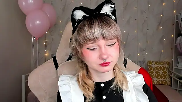 Snapshot of Tori_Cutie chatting on April 4, 2026, 12:06 am Tori Cutie online show from April 4, 2026, 12:06 am