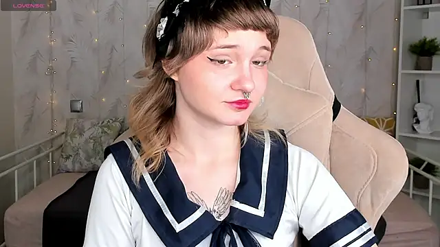 Snapshot of Tori_Cutie chatting on April 21, 2026, 1:42 am Tori Cutie online show from April 21, 2026, 1:42 am