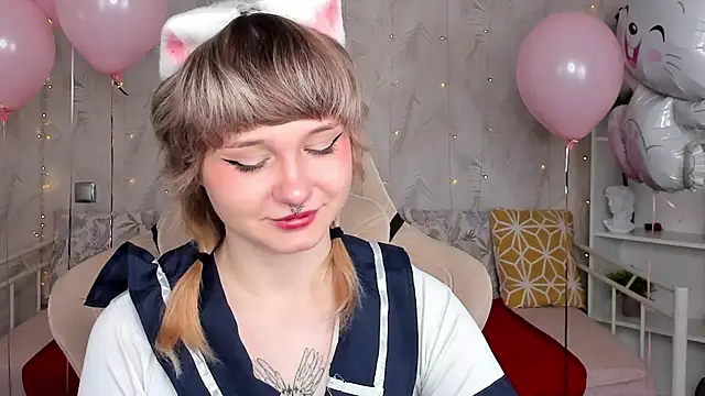 Snapshot of Tori_Cutie chatting on March 31, 2026, 12:12 am Tori Cutie online show from March 31, 2026, 12:12 am