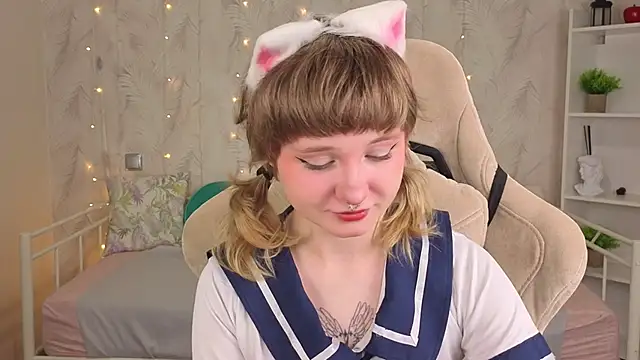 Snapshot of Tori_Cutie chatting on May 27, 2026, 12:09 am Tori Cutie online show from May 27, 2026, 12:09 am