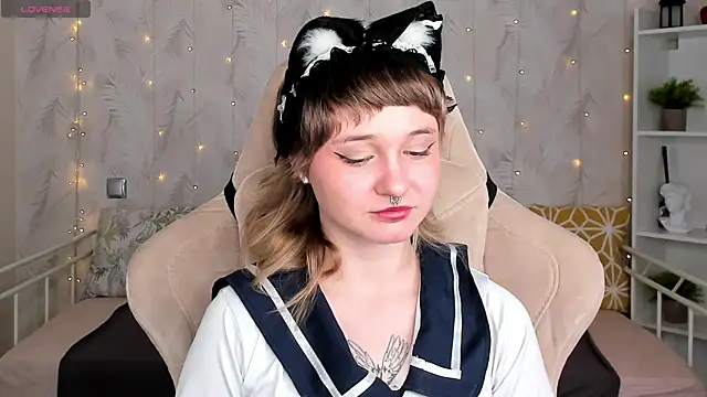 Snapshot of Tori_Cutie chatting on April 21, 2026, 2:51 am Tori Cutie online show from April 21, 2026, 2:51 am