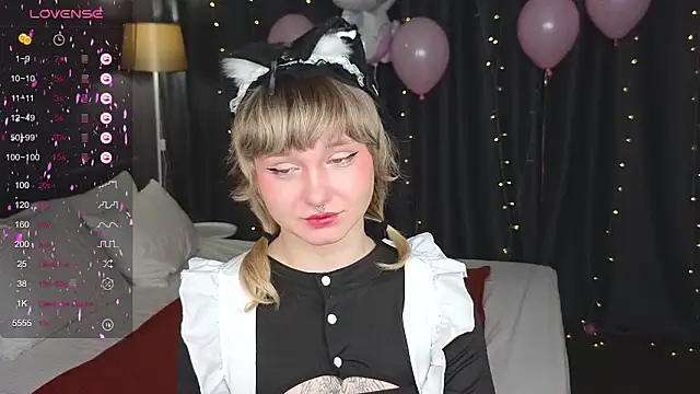 Snapshot of Tori_Cutie chatting on March 28, 2026, 12:11 am Tori Cutie online show from March 28, 2026, 12:11 am