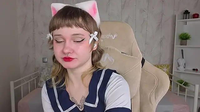 Snapshot of Tori_Cutie chatting on May 7, 2026, 12:04 am Tori Cutie online show from May 7, 2026, 12:04 am