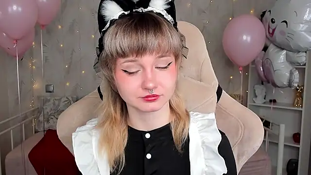 Snapshot of Tori_Cutie chatting on April 3, 2026, 12:06 am Tori Cutie online show from April 3, 2026, 12:06 am