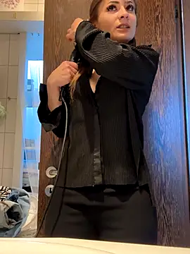 IsabellaEtha online show from September 26, 2025, 7:59 am