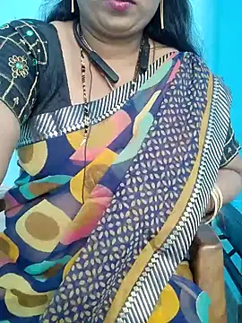 yelmaji91 online show from October 15, 2025, 4:55 am