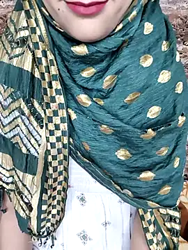 Snapshot of Indian-Aleena chatting on December 4, 2025, 8:46 am Indian-Aleena online show from December 4, 2025, 8:46 am