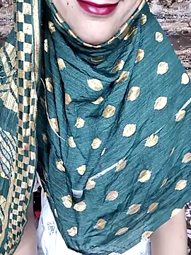 Snapshot of Indian-Aleena chatting on December 3, 2025, 9:53 am Indian-Aleena online show from December 3, 2025, 9:53 am