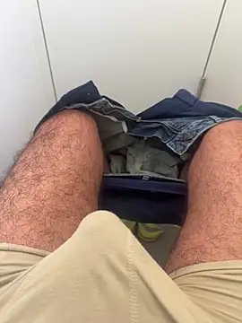 analtake13 online show from September 18, 2025, 9:34 am