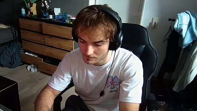 Rudi2007Eye online show from February 10, 2026, 11:20 am