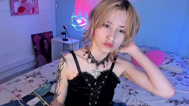 Snapshot of Hannahpage chatting on October 12, 2025, 3:02 pm Hannahpage online show from October 12, 2025, 3:02 pm