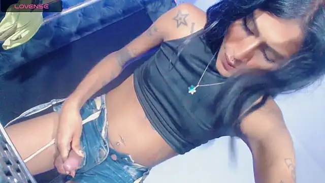 Snapshot of deborahotts chatting on November 27, 2025, 7:20 am deborahotts online show from November 27, 2025, 7:20 am