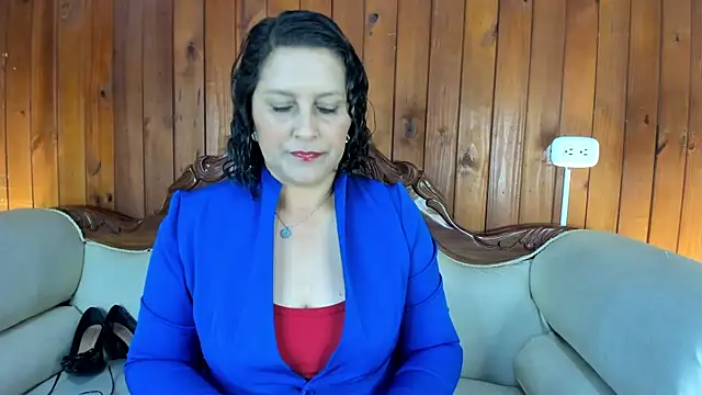 Snapshot of KikaDuque chatting on September 14, 2025, 7:14 pm KikaDuque online show from September 14, 2025, 7:14 pm