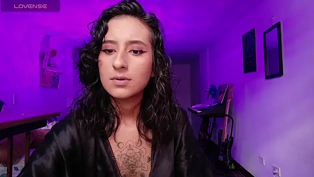 atenea dragon   online show from December 3, 2025, 8:30 pm