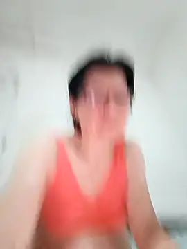 Vera Elle online show from November 28, 2025, 3:39 am