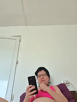 Snapshot of Vera_Elle chatting on February 3, 2026, 7:35 am Vera Elle online show from February 3, 2026, 7:35 am