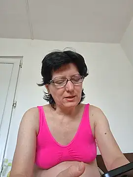 Snapshot of Vera_Elle chatting on February 11, 2026, 1:00 pm Vera Elle online show from February 11, 2026, 1:00 pm