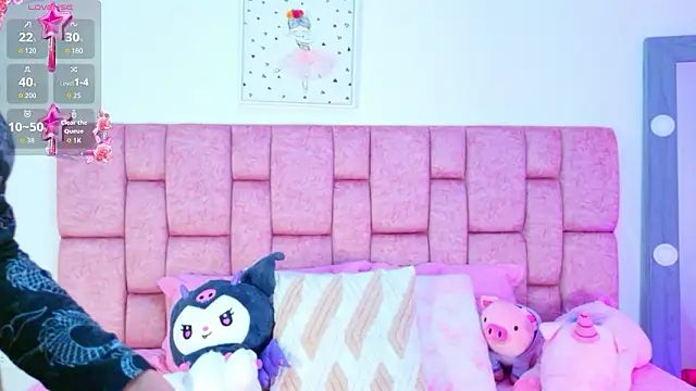 ScarlettLuxe online show from February 20, 2026, 7:05 pm