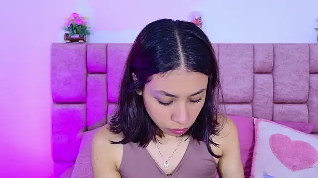 Snapshot of ScarlettLuxe chatting on October 25, 2025, 12:39 pm ScarlettLuxe online show from October 25, 2025, 12:39 pm