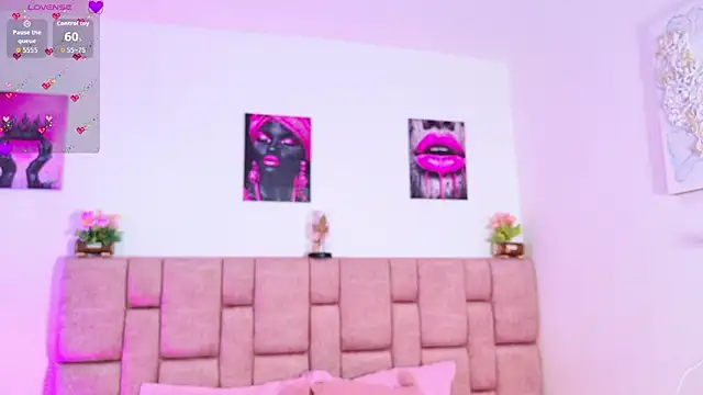 ScarlettLuxe online show from January 8, 2026, 8:26 pm