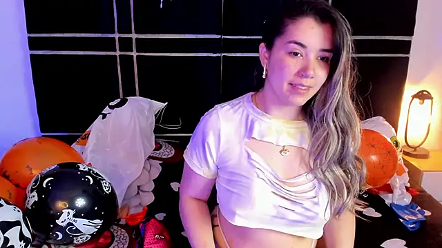 Zoe Vg online show from October 18, 2025, 7:16 pm