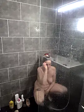 rubystrip online show from November 12, 2025, 6:34 pm