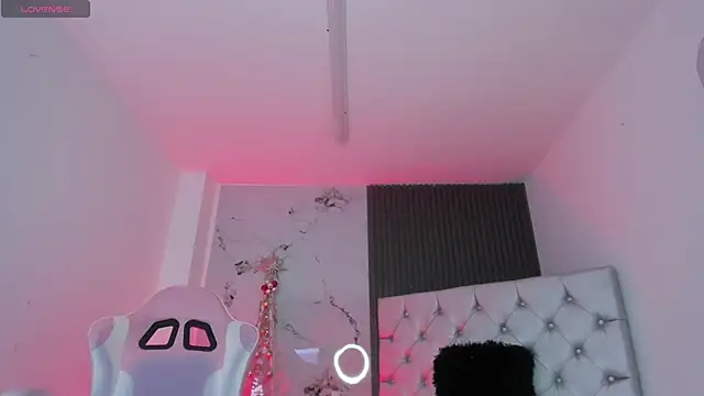 chloesagee online show from December 20, 2025, 10:12 pm