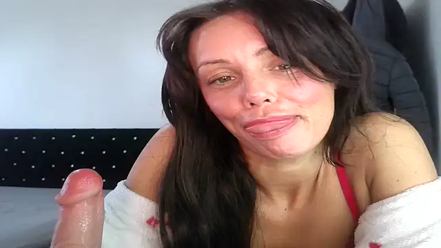 Snapshot of OliviaRyan22 chatting on February 25, 2026, 8:47 am OliviaRyan22 online show from February 25, 2026, 8:47 am