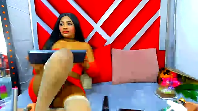 PerlaZultana online show from May 10, 2026, 8:11 pm