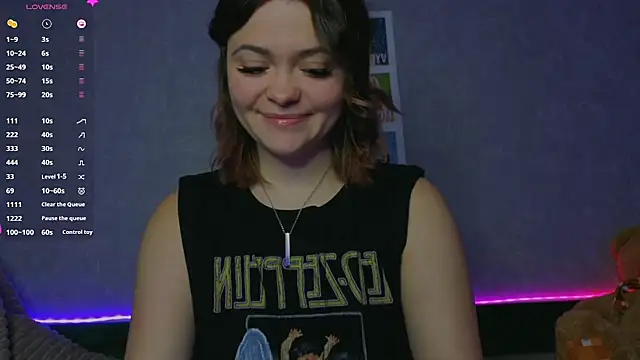 Tira Mizu online show from October 5, 2025, 10:55 pm