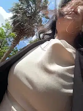 xtt1689999 online show from April 11, 2026, 3:36 am