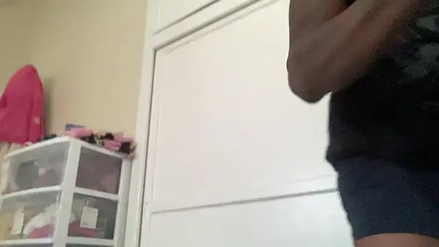 Snapshot of BBCGottii chatting on October 21, 2025, 8:52 pm BBCGottii online show from October 21, 2025, 8:52 pm