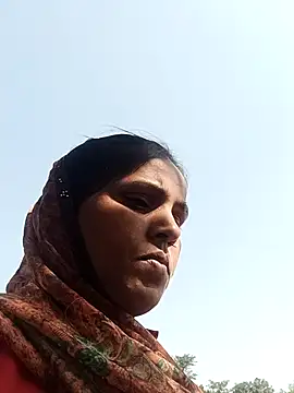 Snapshot of Cut_rajbati chatting on November 13, 2025, 7:45 am Cut rajbati online show from November 13, 2025, 7:45 am