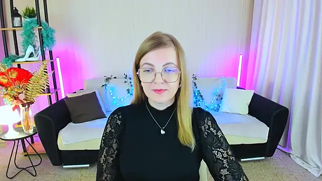 YourUniverser online show from September 13, 2025, 9:42 am