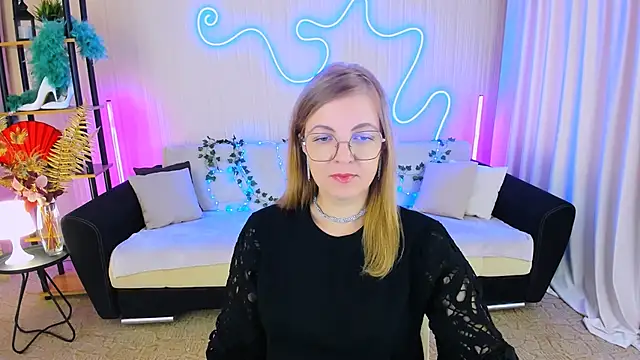 YourUniverser online show from September 19, 2025, 9:46 am