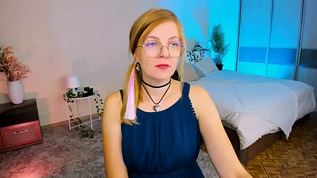 YourUniverser online show from September 10, 2025, 4:33 am