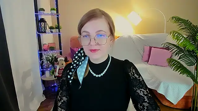 YourUniverser online show from December 1, 2025, 9:32 am