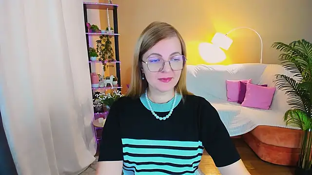 YourUniverser online show from September 23, 2025, 4:19 am