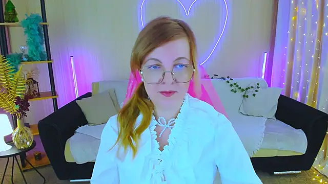 Snapshot of YourUniverser chatting on February 1, 2026, 9:40 am YourUniverser online show from February 1, 2026, 9:40 am