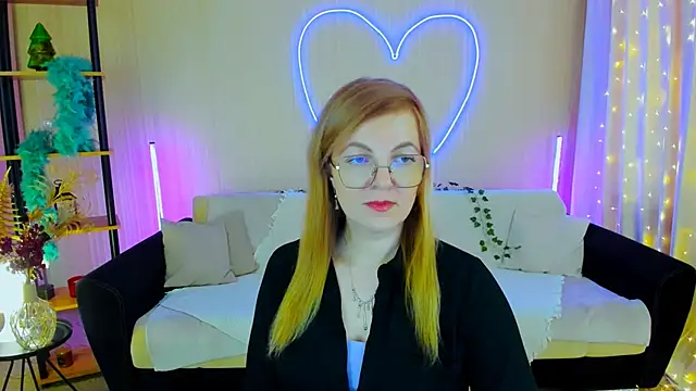 Snapshot of YourUniverser chatting on February 4, 2026, 10:32 am YourUniverser online show from February 4, 2026, 10:32 am