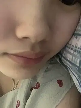 Xu Xubaby online show from October 22, 2025, 4:06 pm