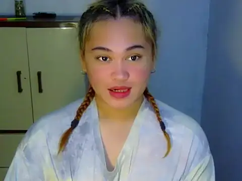 Annierose ts online show from February 7, 2026, 10:07 pm