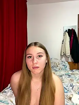 HeiligeJulia online show from January 13, 2026, 7:07 pm