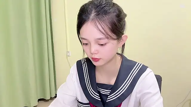 Nicole-13 online show from November 6, 2025, 10:41 am