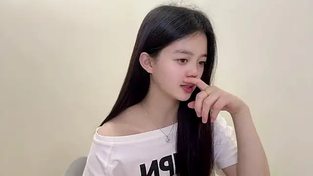 Snapshot of Nicole-13 chatting on March 23, 2026, 1:44 pm Nicole-13 online show from March 23, 2026, 1:44 pm